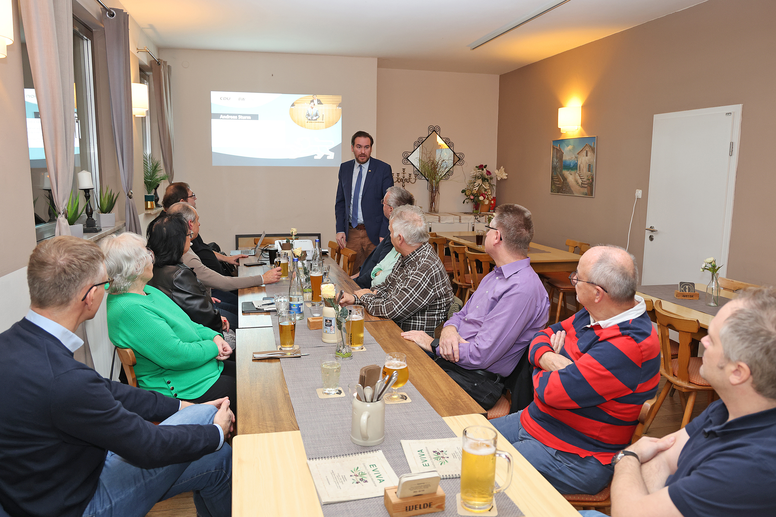 Landtagsabgeordneter Andreas Sturm (CDU) sprach auf Einladung des CDU-Gemeindeverbands Plankstadt ber die Zukunft der Bildung in Baden-Wrttemberg. (Foto: Busse)
